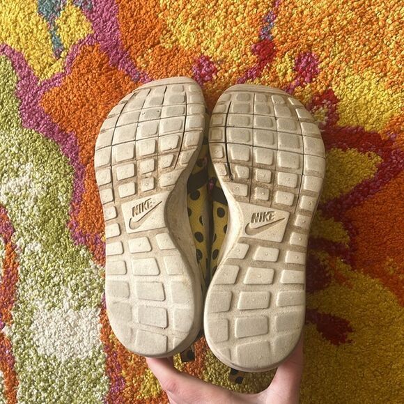 NIKE ROSHE RUN TENNIS SHOES WOMENS SIZE 9 MENS 7.5 - Picture 2 of 8